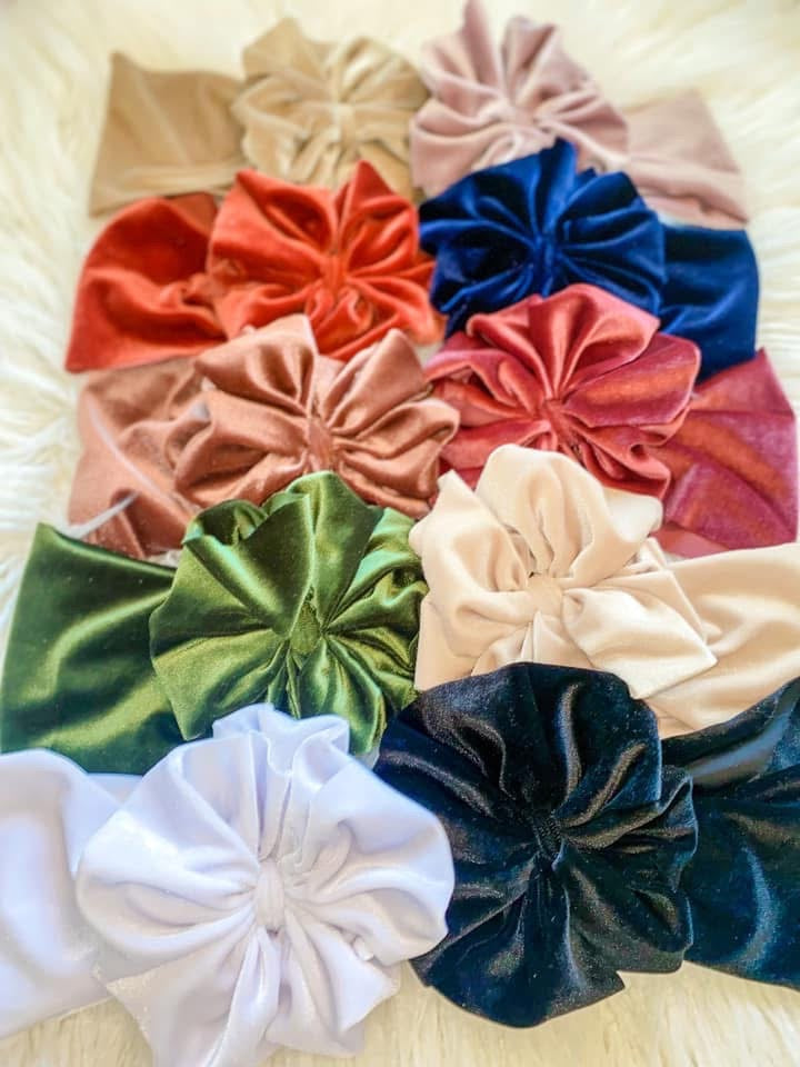 VELVET BOWS / MYSTERY COLOR