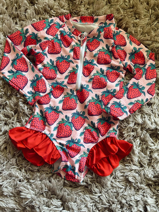 STRAWBERRIES LONG SLEEVE SWIM 3T